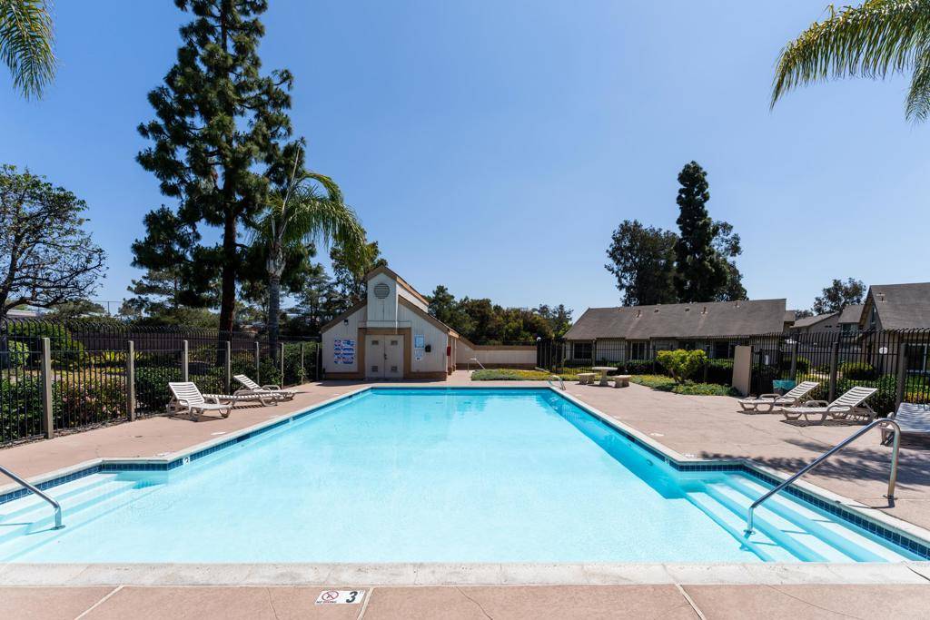 Paradise Hills, CA 92139,7089 wattle drive
