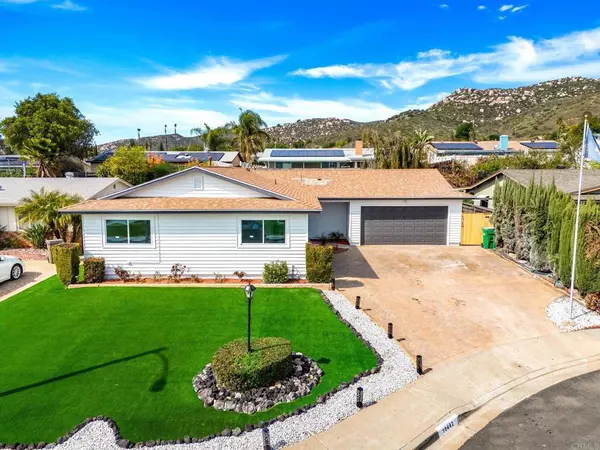 Santee, CA 92071,10442 Ken Ln.