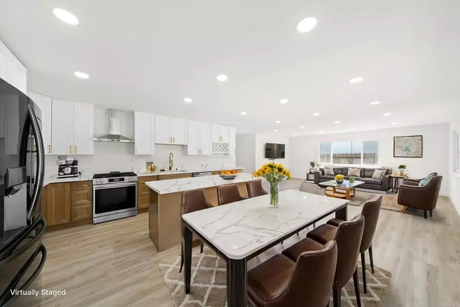 10442 Ken Ln., Santee, CA 92071