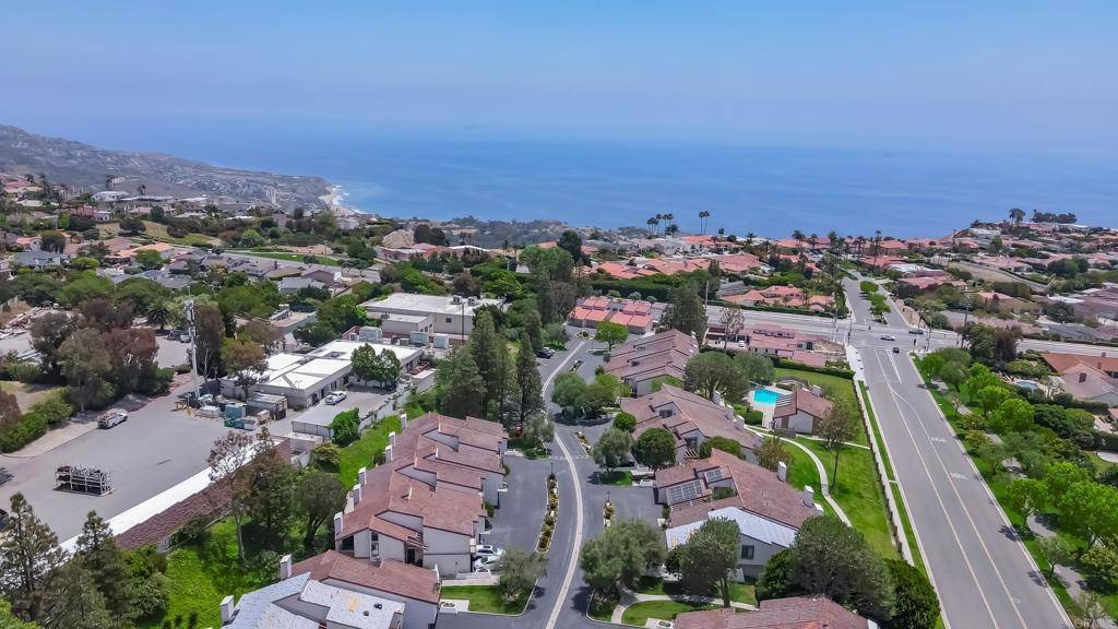 22 Seaview Dr S, Rolling Hills Estates, CA 90274