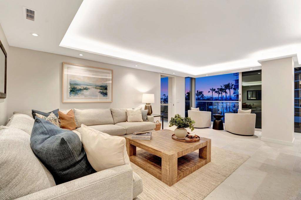 Coronado, CA 92118,1760 Avenida Del Mundo #202