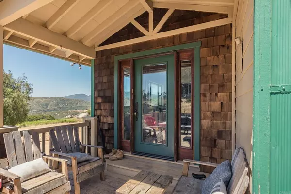 Dulzura, CA 91917,18601 Highway 94