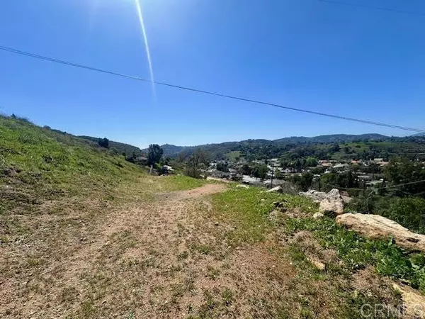 Lakeside, CA 92040,12740 Casa Vista Rd