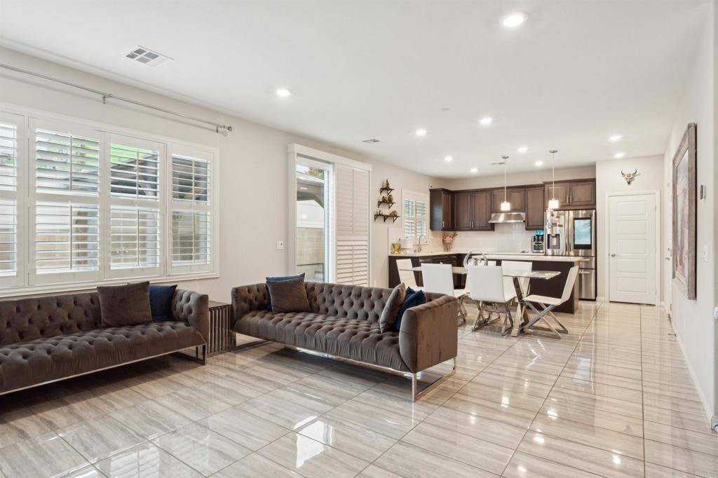 Spring Valley, CA 91978,10722 Porter