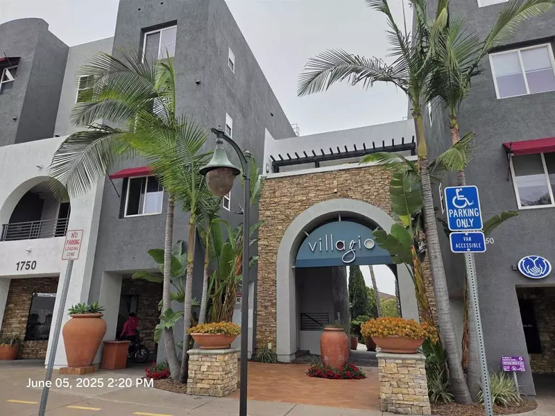 1760 E PALOMAR ST #111, Chula Vista, CA 91913