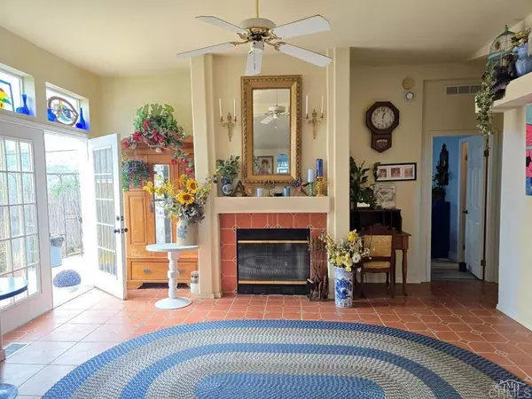 El Cajon, CA 92021,15935 Spring Oaks Rd #72