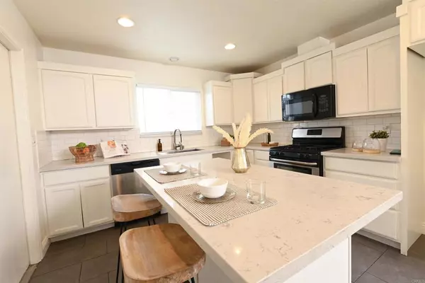 El Cajon, CA 92019,327 Alderson ST