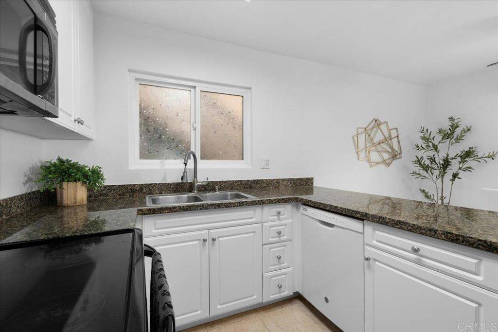 San Diego, CA 92127,17093 W Bernardo DR #106