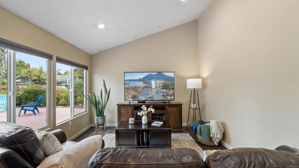 Chula Vista, CA 91911,271 E Rienstra ST