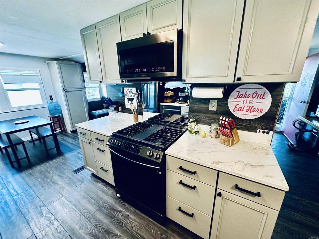 Santee, CA 92071,8301 Mission Gorge RD #181