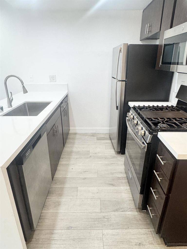 Hollywood, CA 90046,1550 N Fuller AVE #201