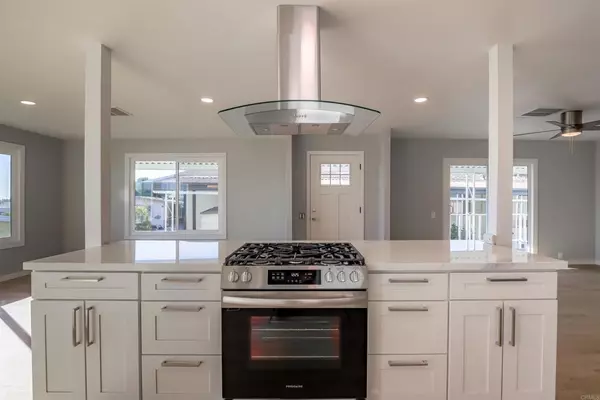 Spring Valley, CA 91977,275 S Worthington ST