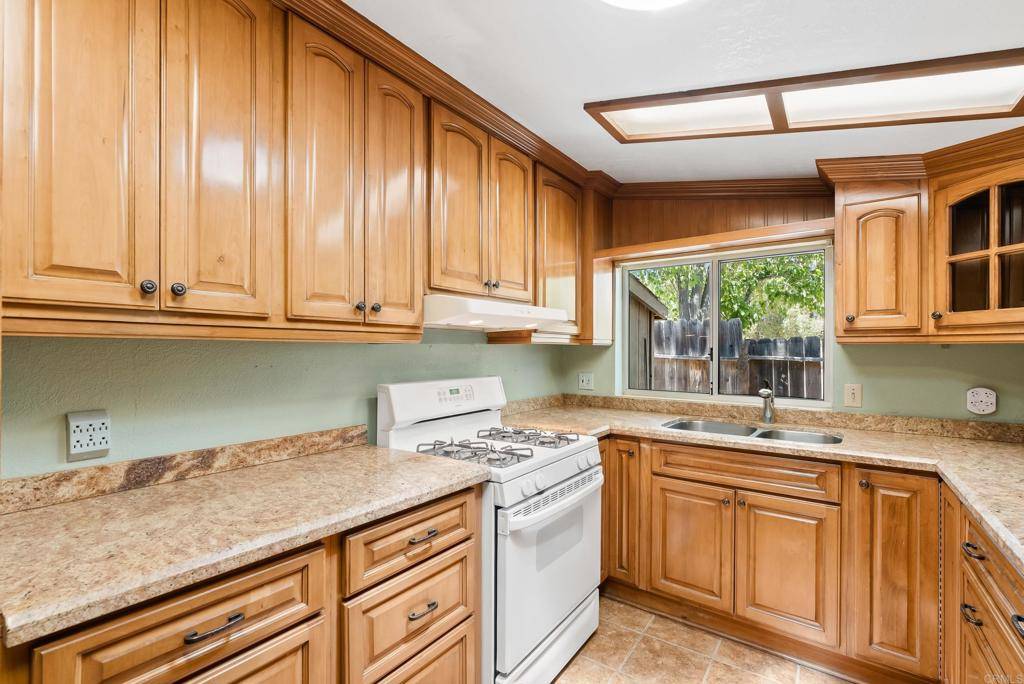 Boulevard, CA 91905,1633 Jewel Valley RD
