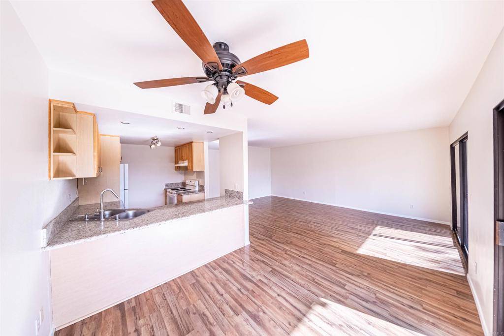 2374 caringa #b, Carlsbad, CA 92009
