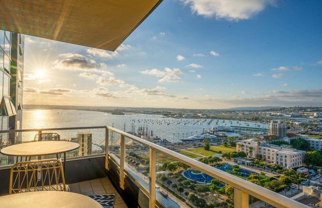 1325 Pacific HWY #2106, San Diego, CA 92101