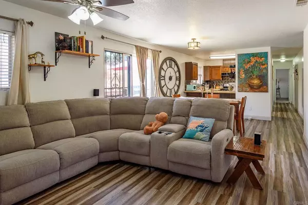 San Diego, CA 92114,6743 Radio Dr