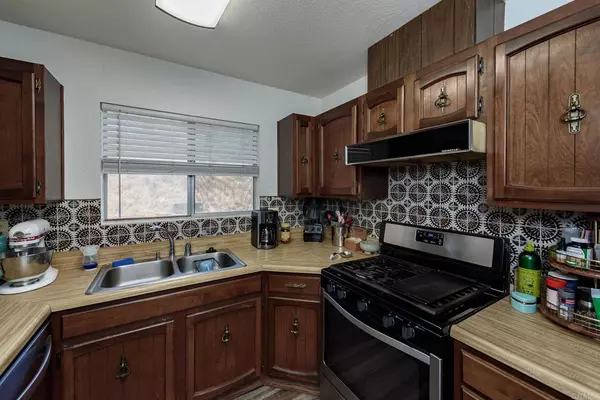 San Diego, CA 92114,6743 Radio Dr