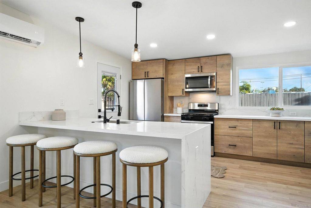 Imperial Beach, CA 91932,1143 Hemlock AVE