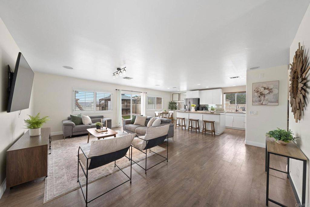 San Diego, CA 92154,402 Vista San Lucas