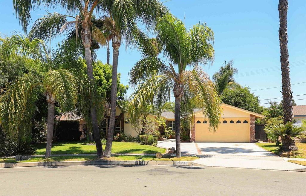 2045 W Clover AVE, Anaheim, CA 92801