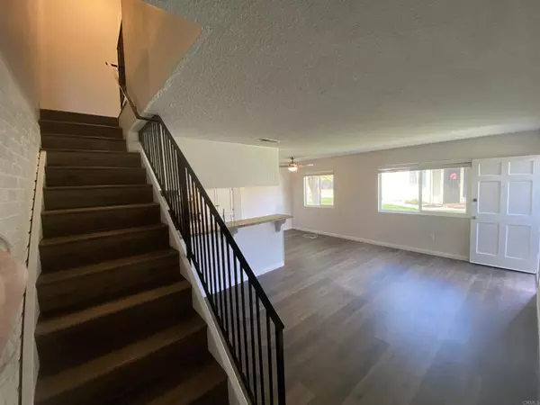 Santee, CA 92071,9847 Mission Vega Rd #3