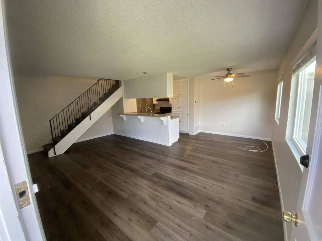 Santee, CA 92071,9847 Mission Vega Rd #3
