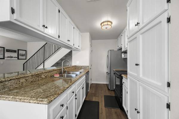 Santee, CA 92071,9847 Mission Vega Rd #3