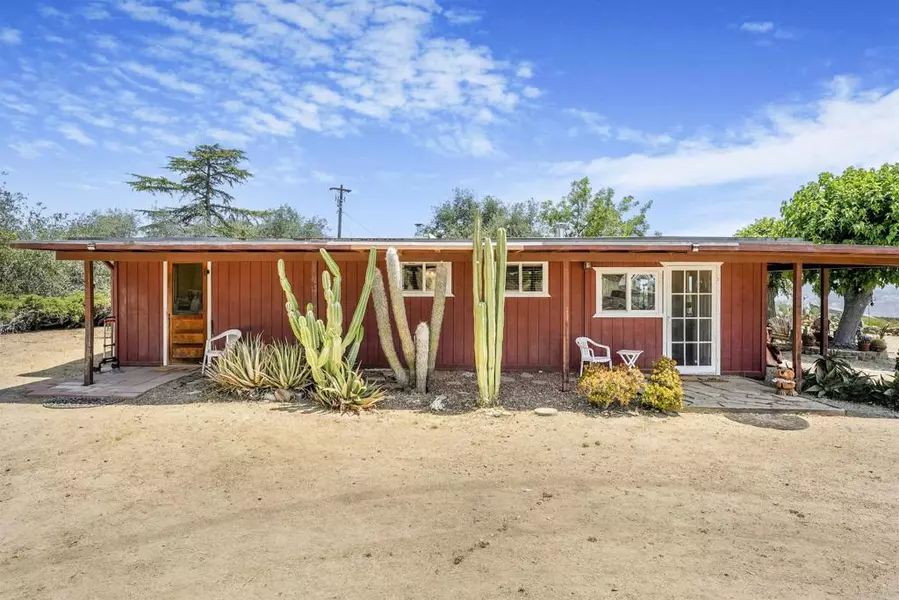 2015 Temple TRL, Jamul, CA 91935