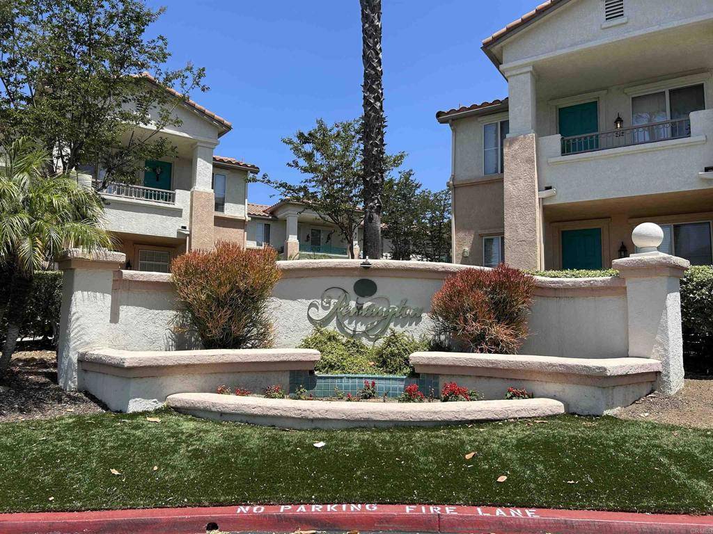 El Cajon, CA 92019,11422 Via Rancho San Diego #84