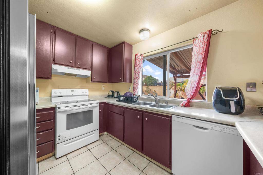 San Diego, CA 92154,1861 Katella St