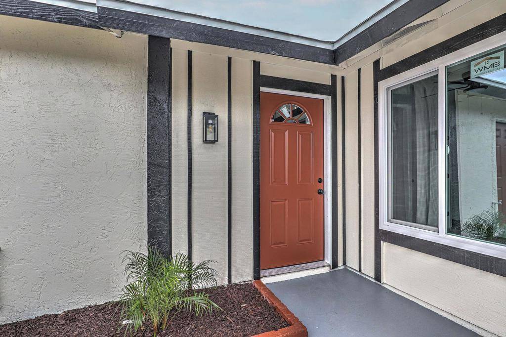 San Diego, CA 92113,1320 Vinca Way