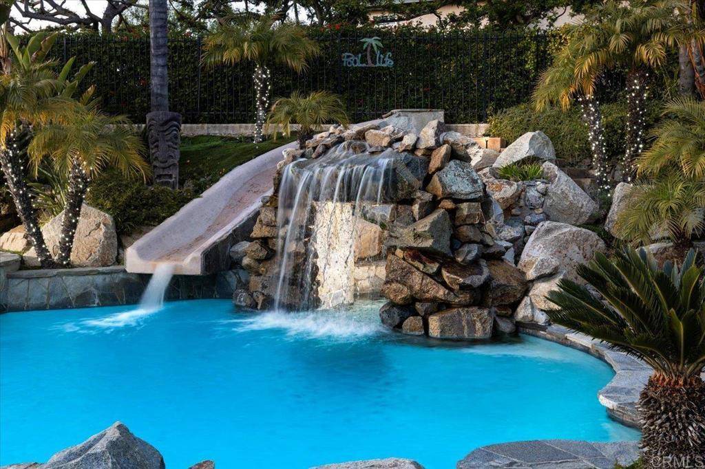 Escondido, CA 92029,962 Chardonney WAY