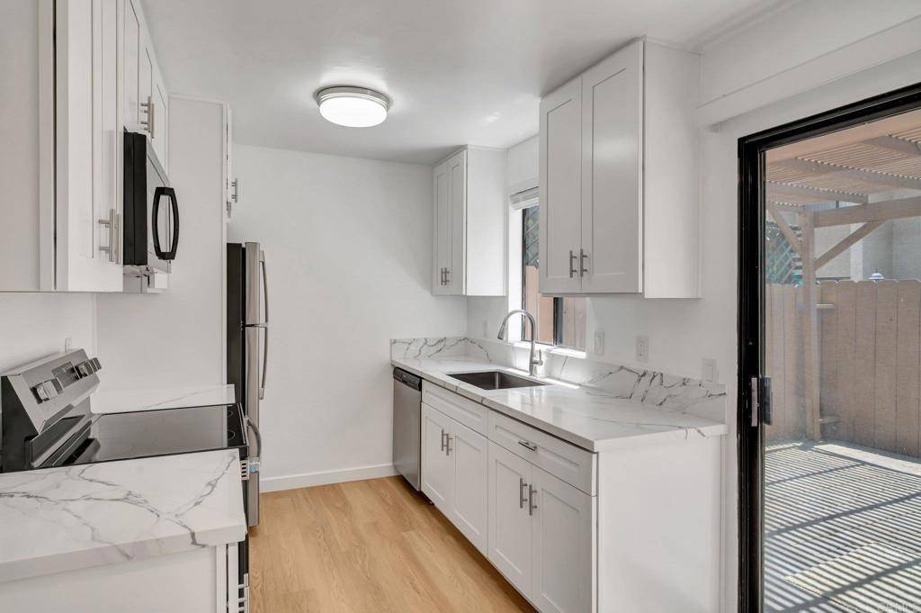 Lakeside, CA 92040,12553 Mapleview #15