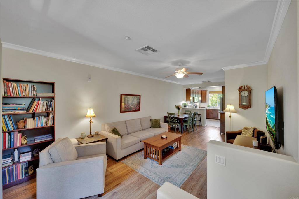 San Marcos, CA 92078,1353 Abbey LN