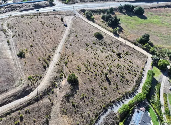 Lakeside, CA 92040,11511 Highway 67