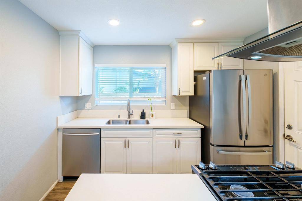Escondido, CA 92027,2133 Manchester AVE