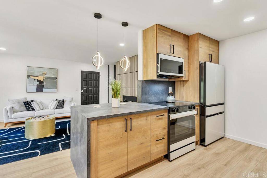 San Diego, CA 92115,5055 Collwood WAY #54
