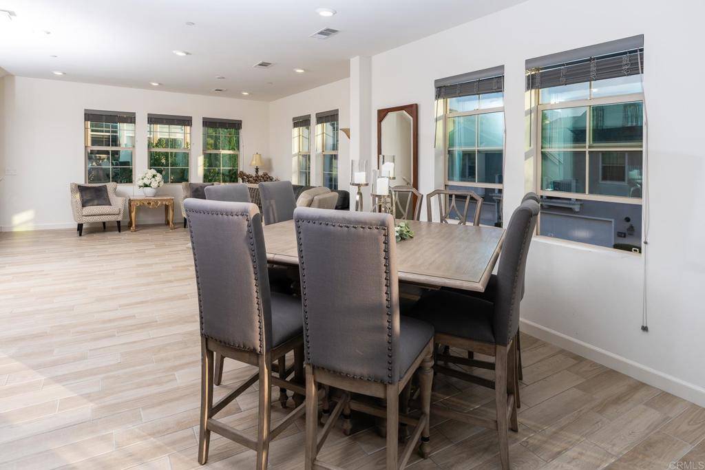 Oceanside, CA 92056,4336 Harbor Way #1