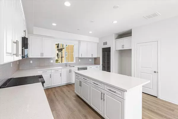 8608 Amherst St, Santee, CA 92071