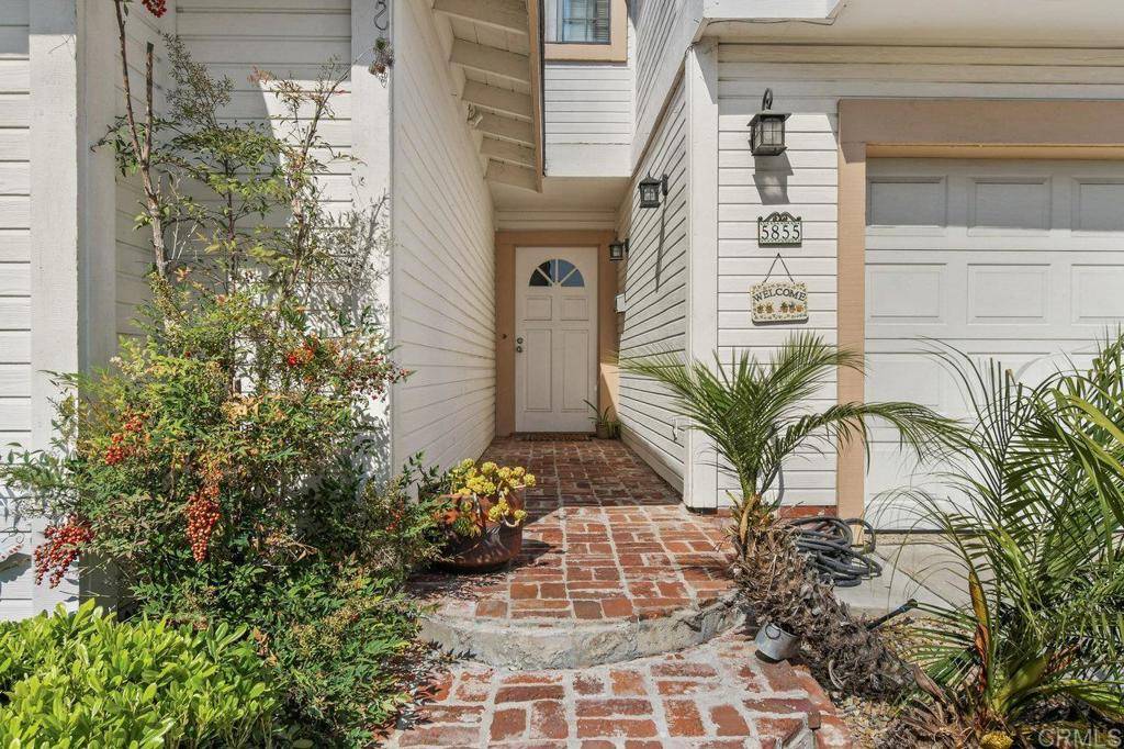La Mesa, CA 91942,5855 Kappa St