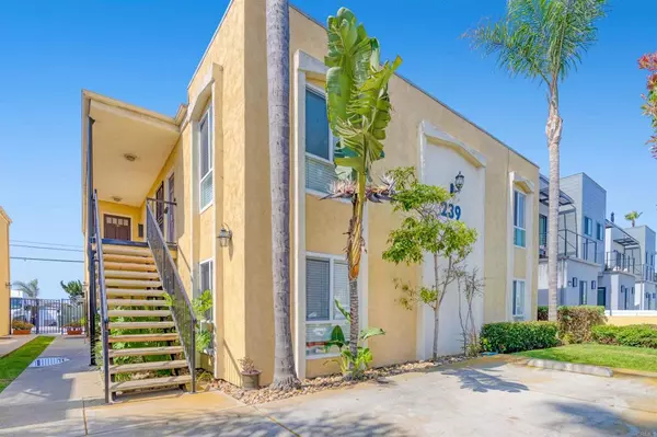 Imperial Beach, CA 91932,239 Ebony AVE #4