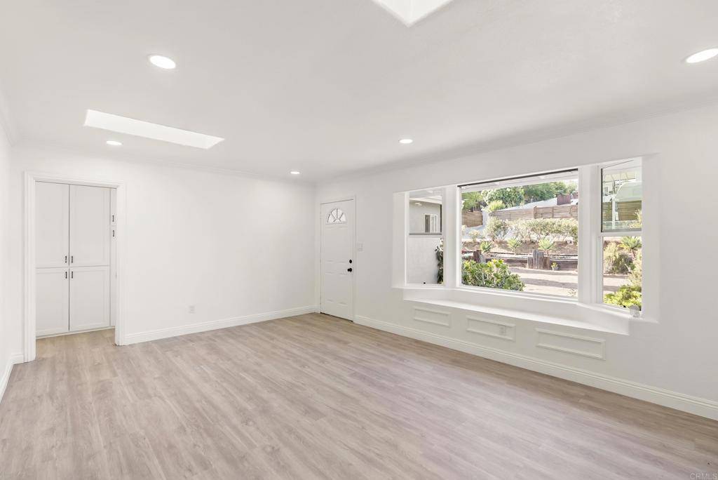 El Cajon, CA 92021,12405 Royal Rd