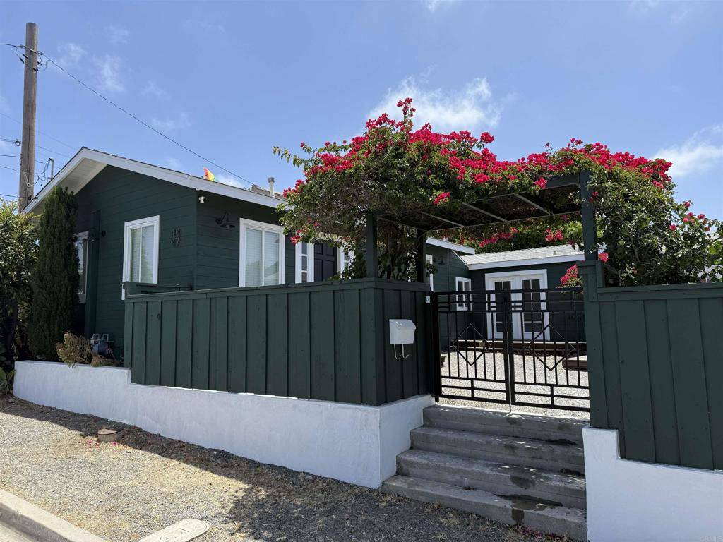 4007 Manzanita DR, San Diego, CA 92105