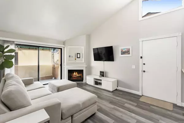 Bonita, CA 91902,2920 Briarwood Rd #G11