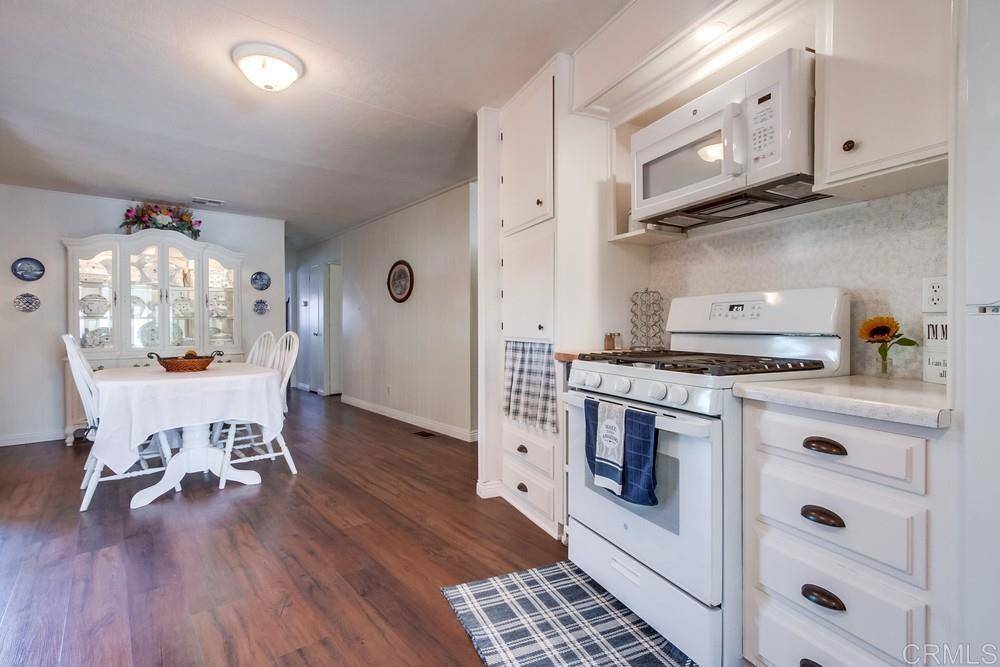 Fallbrook, CA 92028,1120 E Mission Road ##27