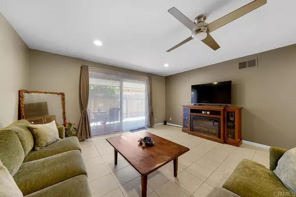 El Cajon, CA 92021,1233 Green Garden Dr #3