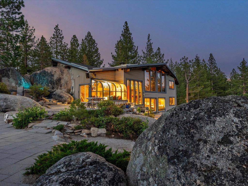 1082 Mountain Canary DR, South Lake Tahoe, CA 96150