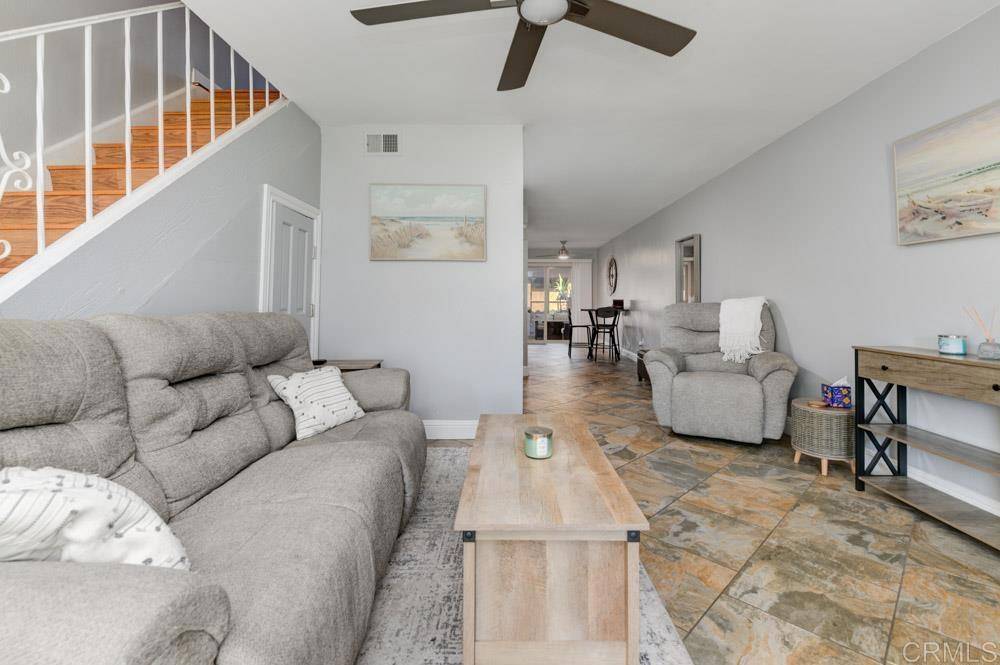 Escondido, CA 92026,264 Espanas Gln