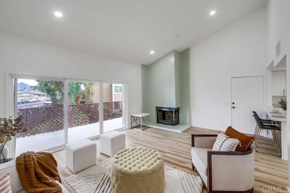 475 N Midway DR #217, Escondido, CA 92027