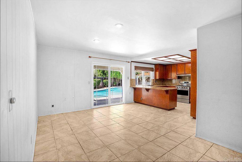 El Cajon, CA 92021,13518 Avenida Del Charro